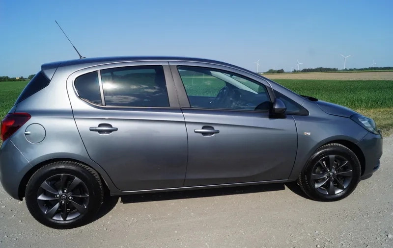 Opel Corsa cena 41900 przebieg: 65000, rok produkcji 2019 z Daleszyce małe 79